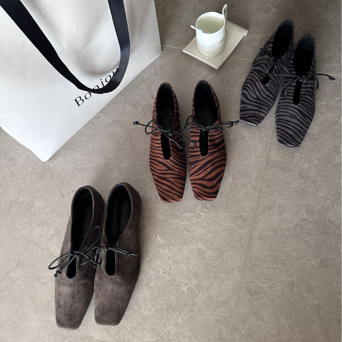 2025新款法式玛丽珍单鞋系带方头软皮一脚蹬复古奶奶鞋