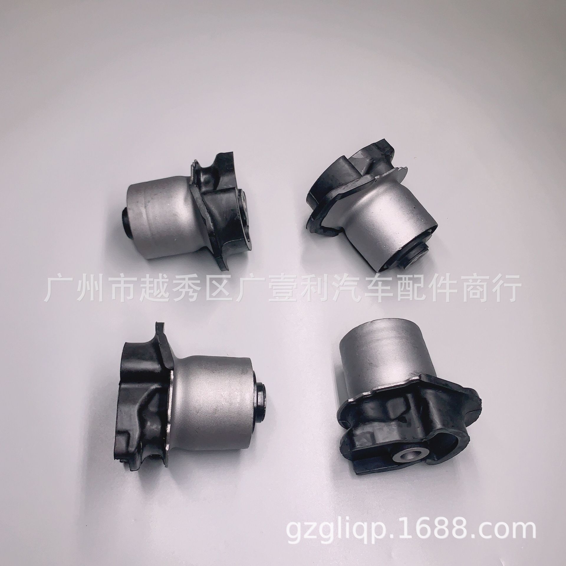 Suitable for 48725-08020 48725-28080 GGH20 NOAH VOXY rear axle rubber sleeve