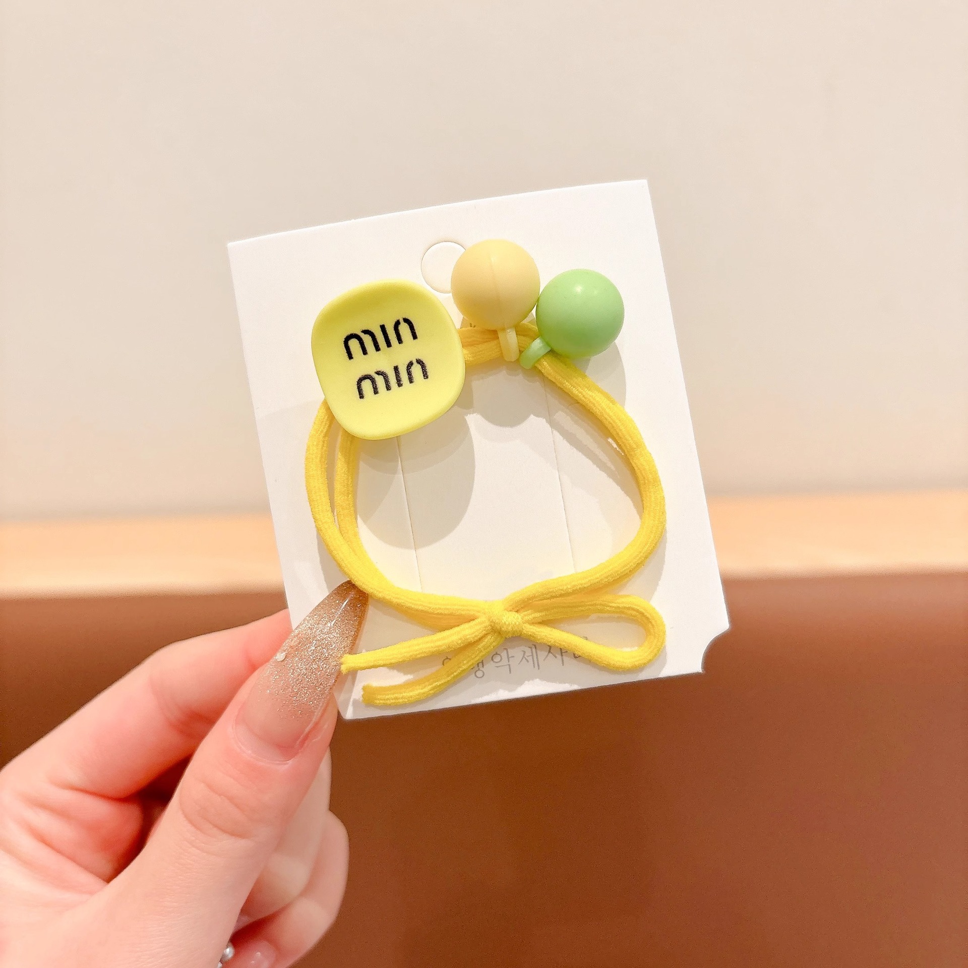 2025 nueva mariposa cuerda de cabello niñas atadas bolas correa de cabello no daña cabello alto valor de la cara cuerda de cabello joyería para el cabello de niña