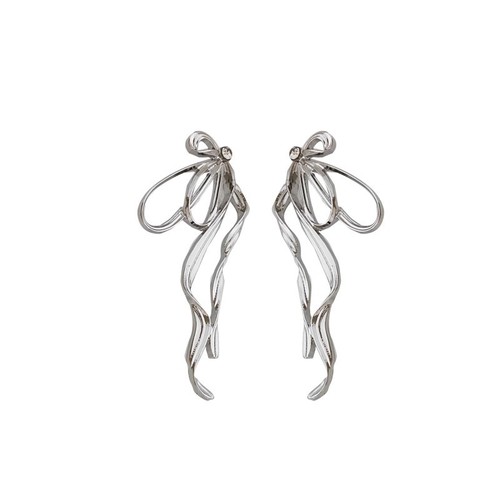 Japanese and Korean ins temperament irregular bow earrings fairy sweet cool metal earrings S925 silver needle earrings wholesale