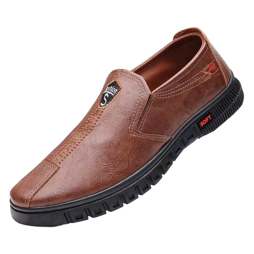 Производители мужской кожаной обуви оптом 2023 Летняя Новая повседневная обувь Мужская мягкая подошва трендовая одиночная обувь педаль папа обувь