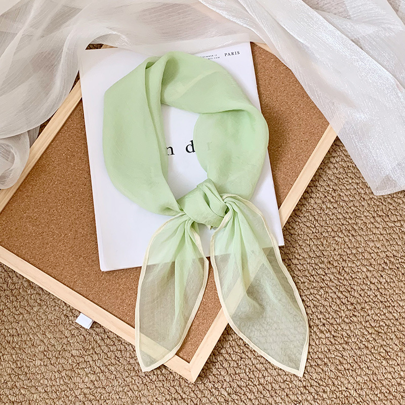 Verde fluorescente claro