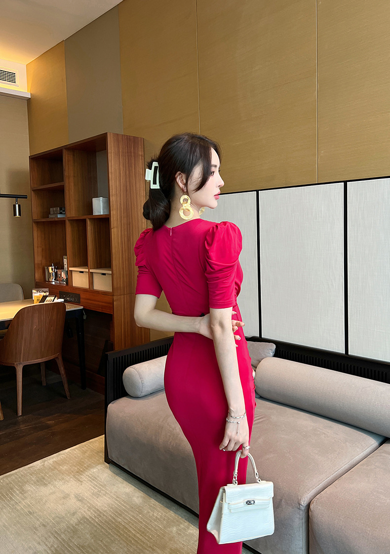 Đầm suông midi tay phồng xếp ly xẻ tà thiết kế thời trang — Màu đen chi tiết 22
