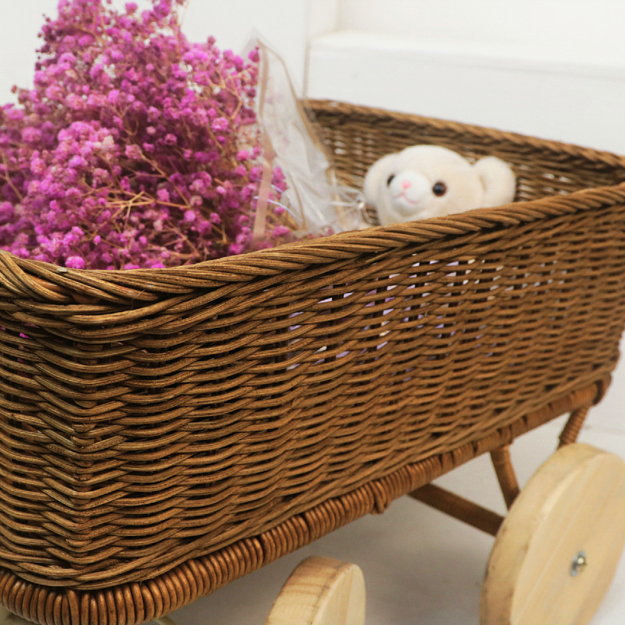 Cesto de juguetes nórdicos para niños Cesto de juguetes de peluche de caña natural Cesto de almacenamiento de juguetes de palanca de tracción para niños al aire libre Cesto pequeño