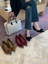 2025新秋季新款尖头绒面蝴蝶结复古高跟鞋女时尚坡跟通勤单鞋