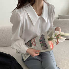 2022春秋新款潮韩版设计感大尖领衬衫女白衬衣百搭内搭上衣女