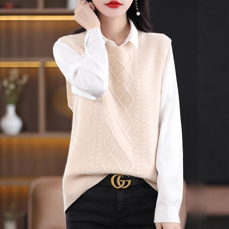 2025 New Autumn and Winter Retro Style Pure Color Women's Knitted Sweater Korean Style Round Neck Rhombus Waistcoat Sleeveless Vest