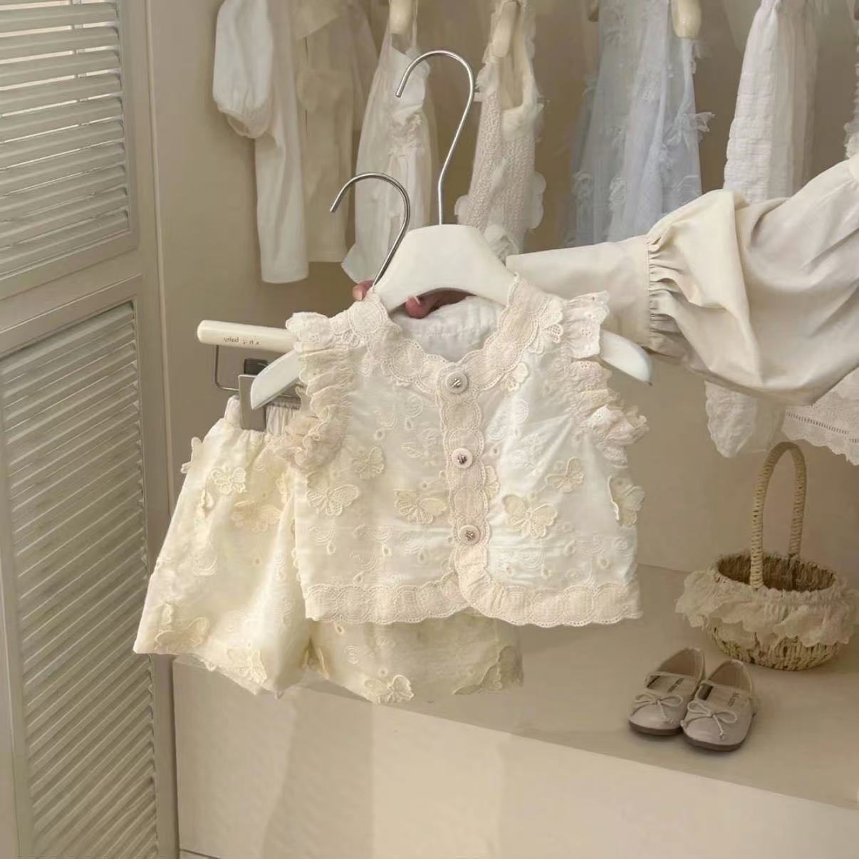 Summer Korean girls summer suit embroidered vest children's embroidered lace collar western style two-piece 500115