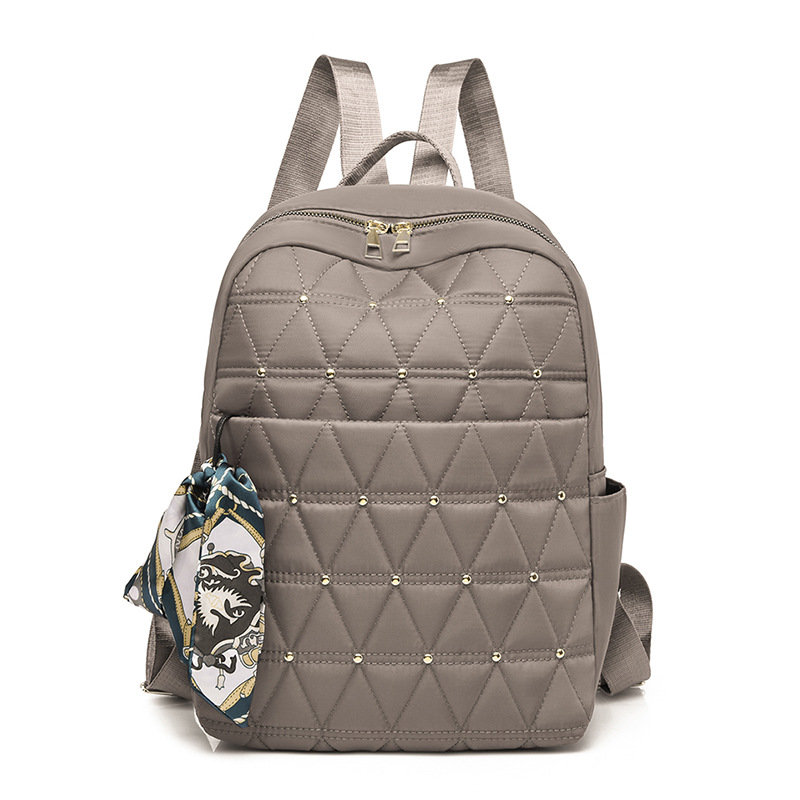 Bolsos para mujer 2022 nueva mochila Oxford casual para mujer, remaches de moda, mochila para estudiantes de secundaria de gran capacidad, mochila escolar
