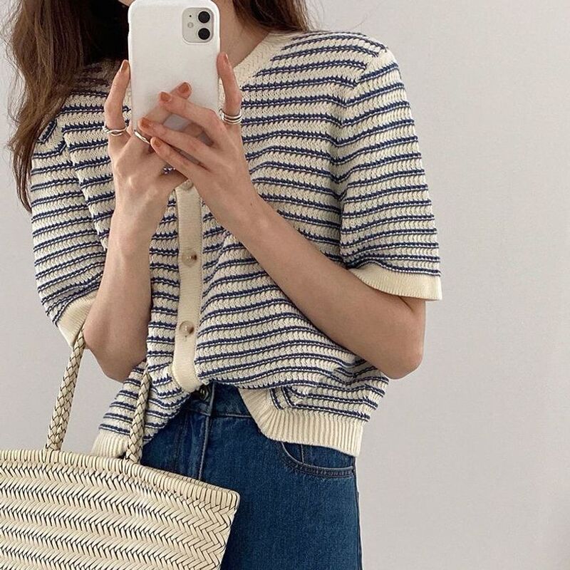 2026 New Versatile Slimming Chic Floral Contrast Color Striped Short Sleeve Lightweight Stylish Knit Cardigan ins 2026 New Versatile Slimming Chic Floral Contrast Color Striped Short Sleeve Lightweight Stylish Knit Cardigan ins