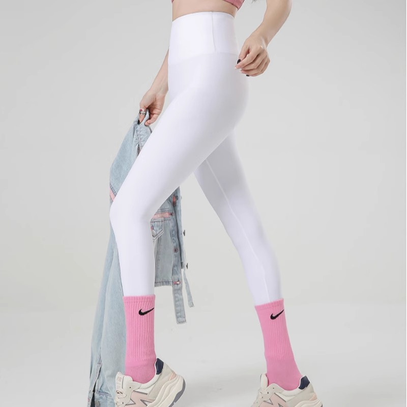 Ivory white-longed without awkward lines