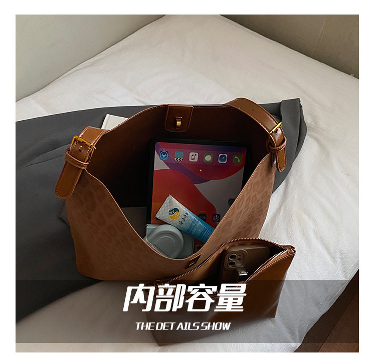 Túi tote nữ cỡ lớn đeo vai đeo chéo , chất liệu PU mềm — Cà Phê Da Báo, Da báo nâu, màu cà phê, đen chi tiết 3