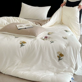 四件套;纤维被;夏凉被