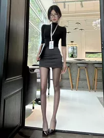 女式衬衫;女式T恤;职业女裙套装