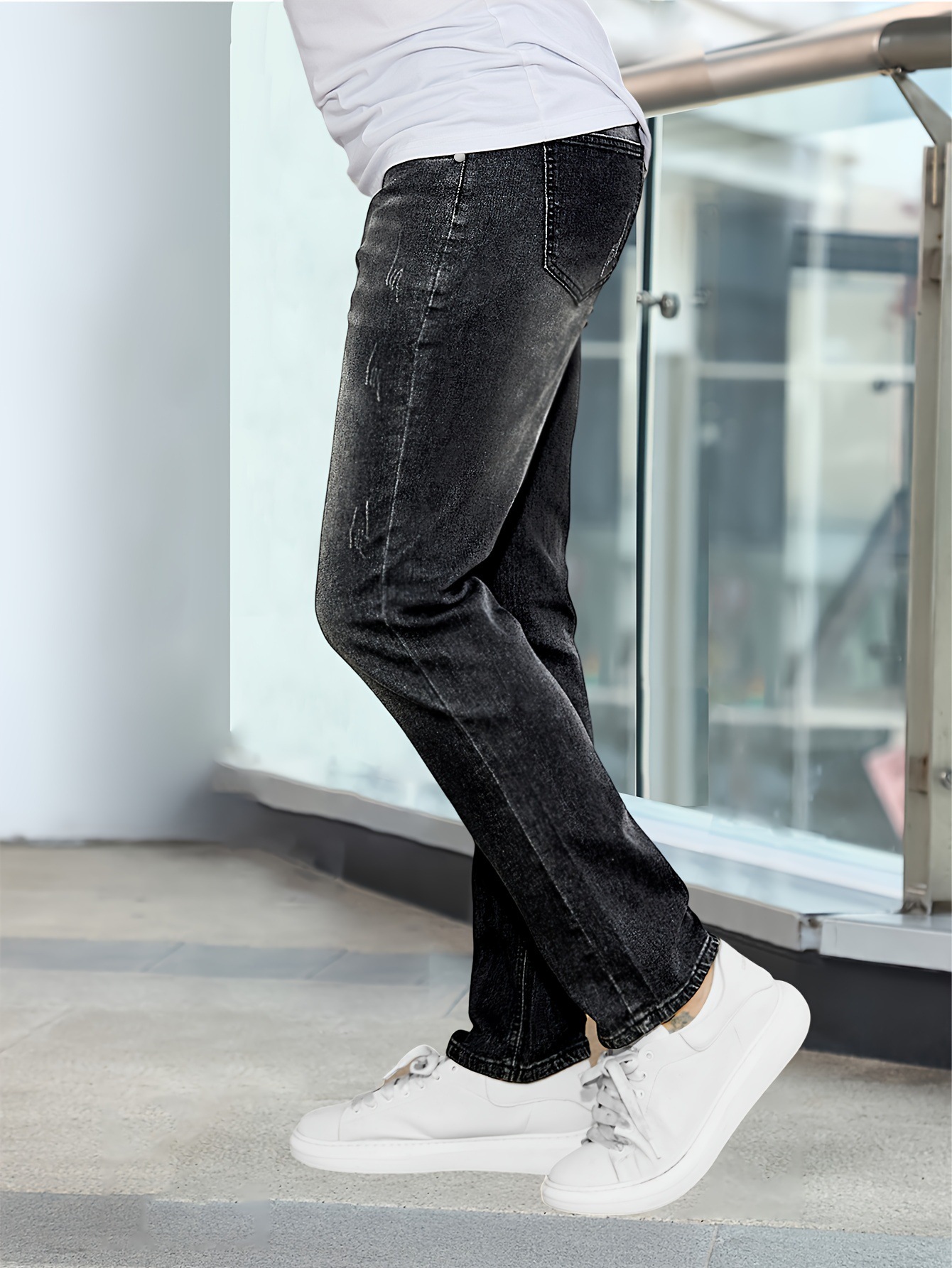 Men's Slim Fit Stretch Denim Jeans In Black For Everyday Wear_voghion.com