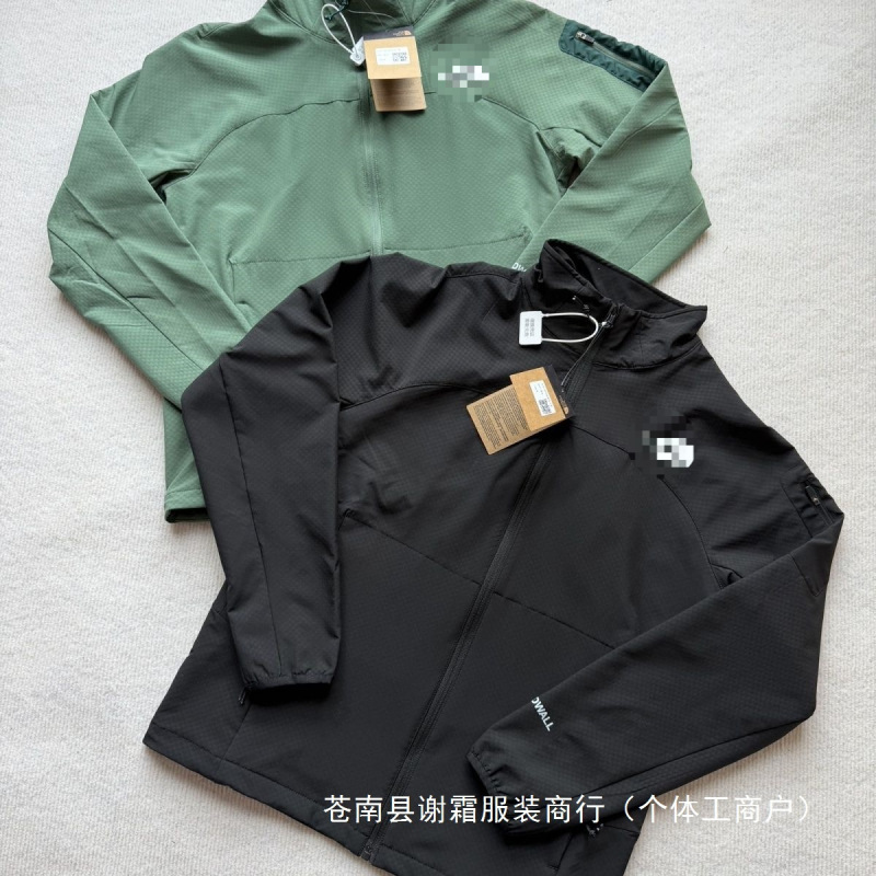 North Face checkerboard softshell jacket, water-resistant, couple's style, autumn collection, black and green, stand-up collar, fleece lining, wholesale North Face checkerboard softshell jacket, water-resistant, couple's style, autumn collection, black and green, stand-up collar, fleece lining, wholesale