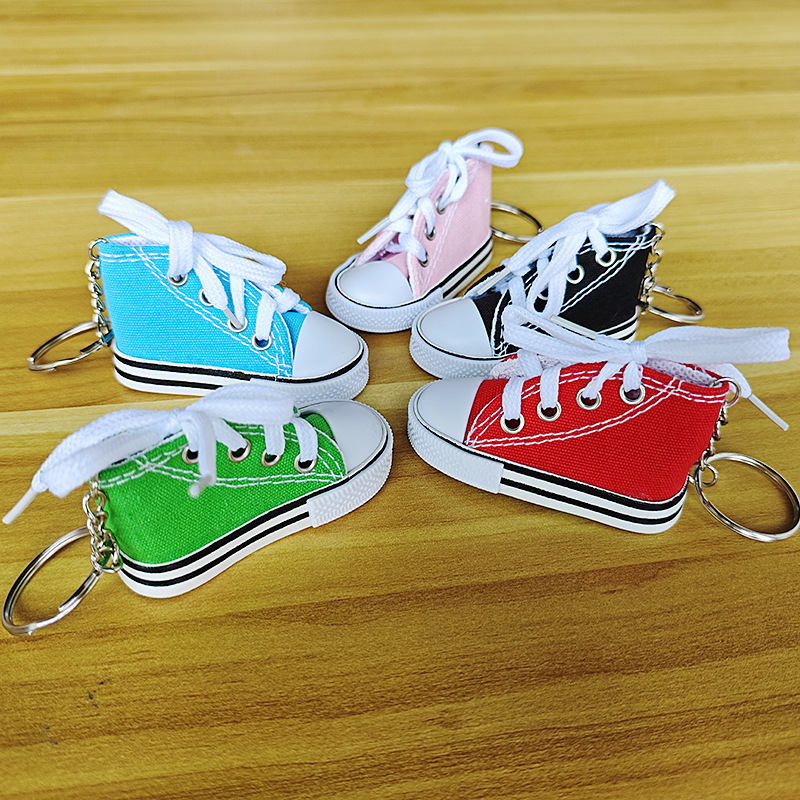Hot Selling Mini Canvas Shoes Keychain Fashion Sneakers Car School Bag Pendant Simulation Shoes Bag Accessories