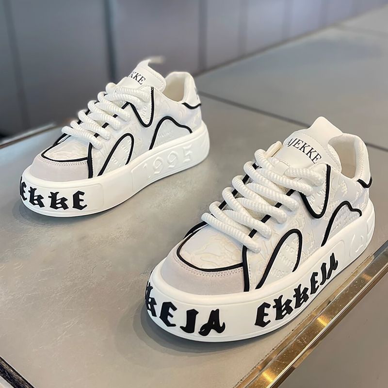 2025 Spring and Autumn New Style Layered Height Increasing Trendy Men's Authentic Plaid Half-Top Canvas Versatile Foreign Trade Trend Shoes