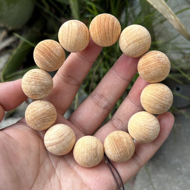 太行崖柏の手串2.0崖柏文は手串のもとの生態を遊んで、漆の原木の実木の復古風を研磨しません。|undefined