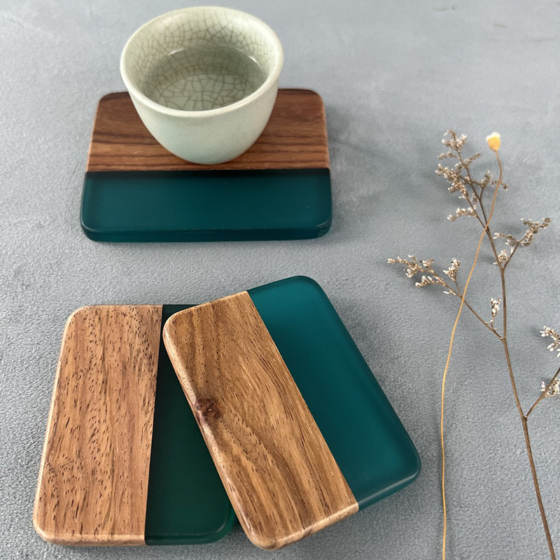 Suministro transfronterizo de resina creativa montaña de pino taza de té estera anti-escaldado estera de aislamiento fragante bandeja de té Kung Fu mesa de té montaña