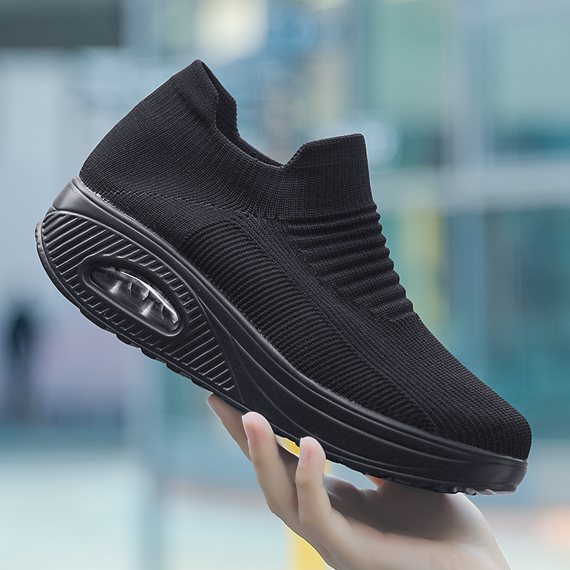 Zapatos de mujer 2021 primavera nuevos zapatos casuales transfronterizos zapatos de mamá ligeros transpirables zapatillas de deporte con cojín de aire para mujer