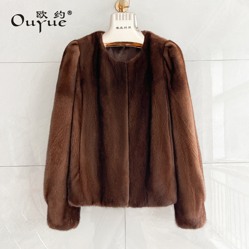 Short Imported Mink Coat for Women, Round Neck, Bubble Shoulder, Fashionable Whole Mink, Small Mink Fur Coat, New Winter Style