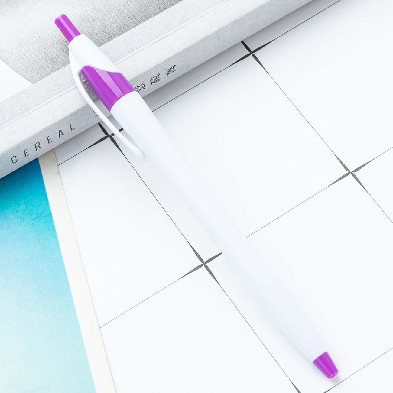 Bolígrafo de plástico multicolor con bolígrafo imprimible logo esmerilado calabaza javelina bolígrafo de publicidad barra delgada bolígrafo de promoción de regalo