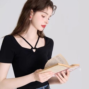 Summer Short-Sleeved Tight-Fitting Slimming Black 2024 Spring and Summer Design Shirt-Like Niche Square-Neck Short Top