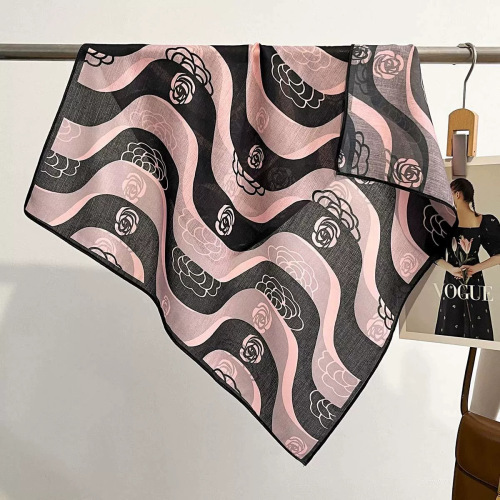 Elegant and Fresh Floral Print Square Scarf with High-End Decorative Feel, Fashionable Neck Scarf, Sun Protection Shawl for Women