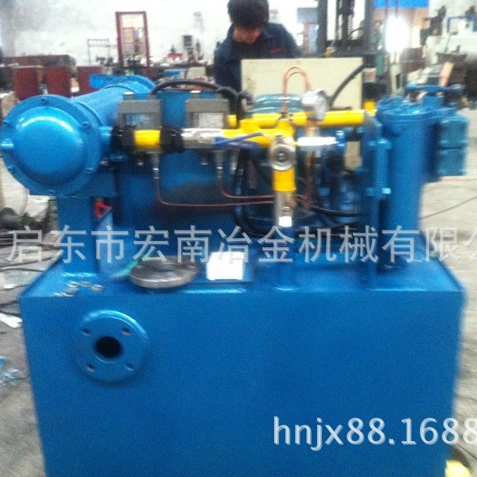 GXYZ-A2.5/63型高(低)压稀油站,稀油润滑站。