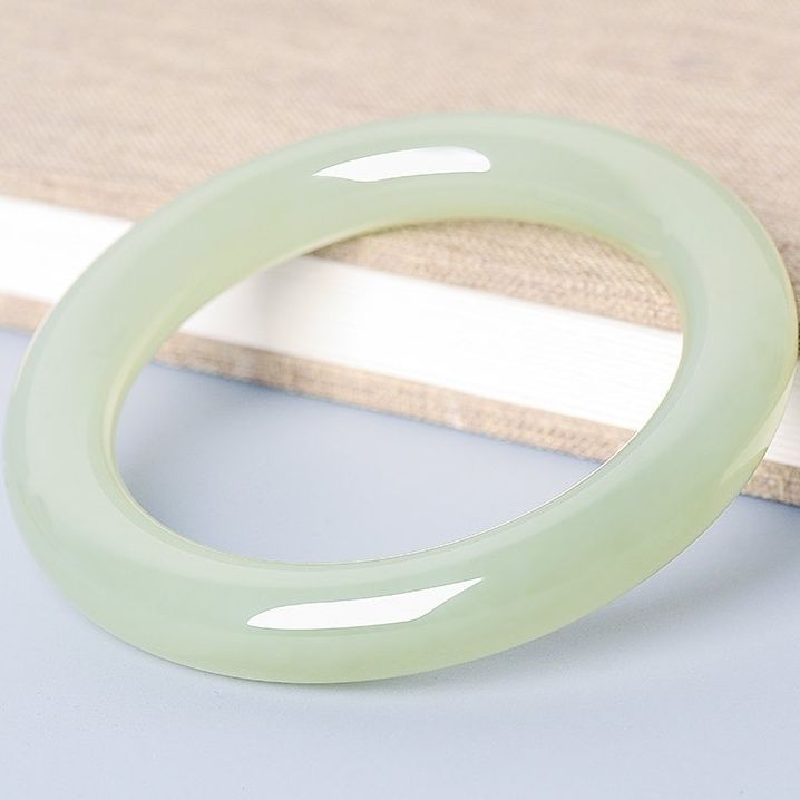 正宗新疆和田色晴水色手镯胖圆条青白玉镯子天然玉石少女款青玉镯