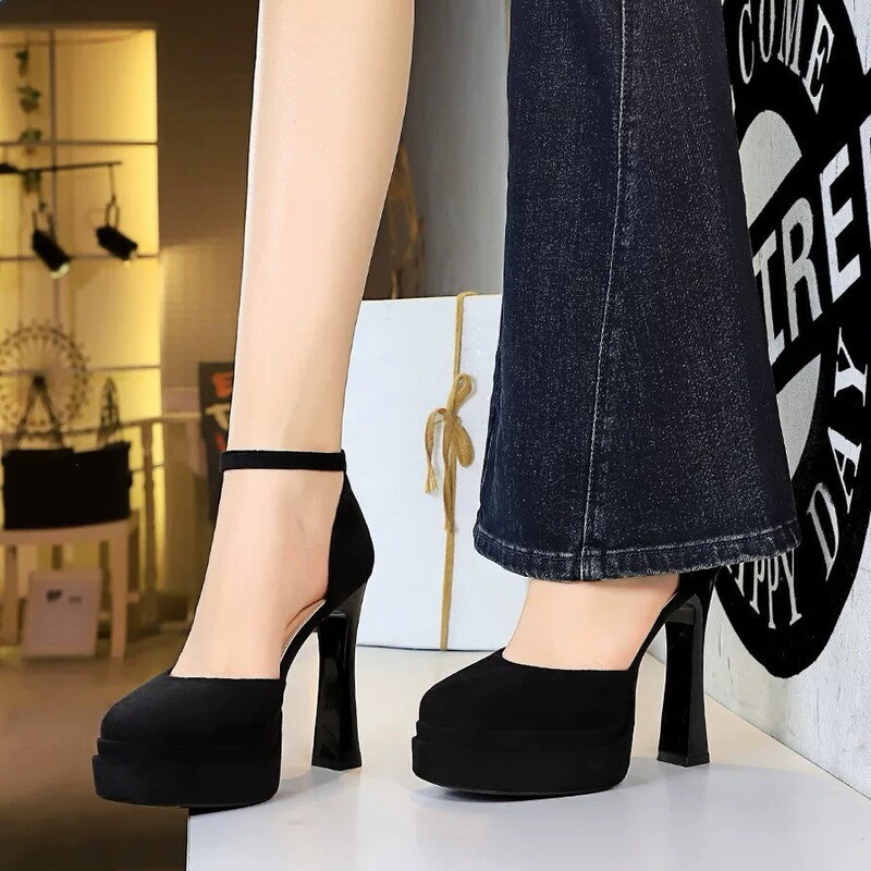 2026 Summer Fashion Sandals with a Gentle Style, Suede Square Toe, Waterproof Platform, Single Strap, Chunky Heel, and Elegant Design