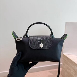 ���ҽ����֌��õİ����ļ��ɿɐې�б����������˾���С��