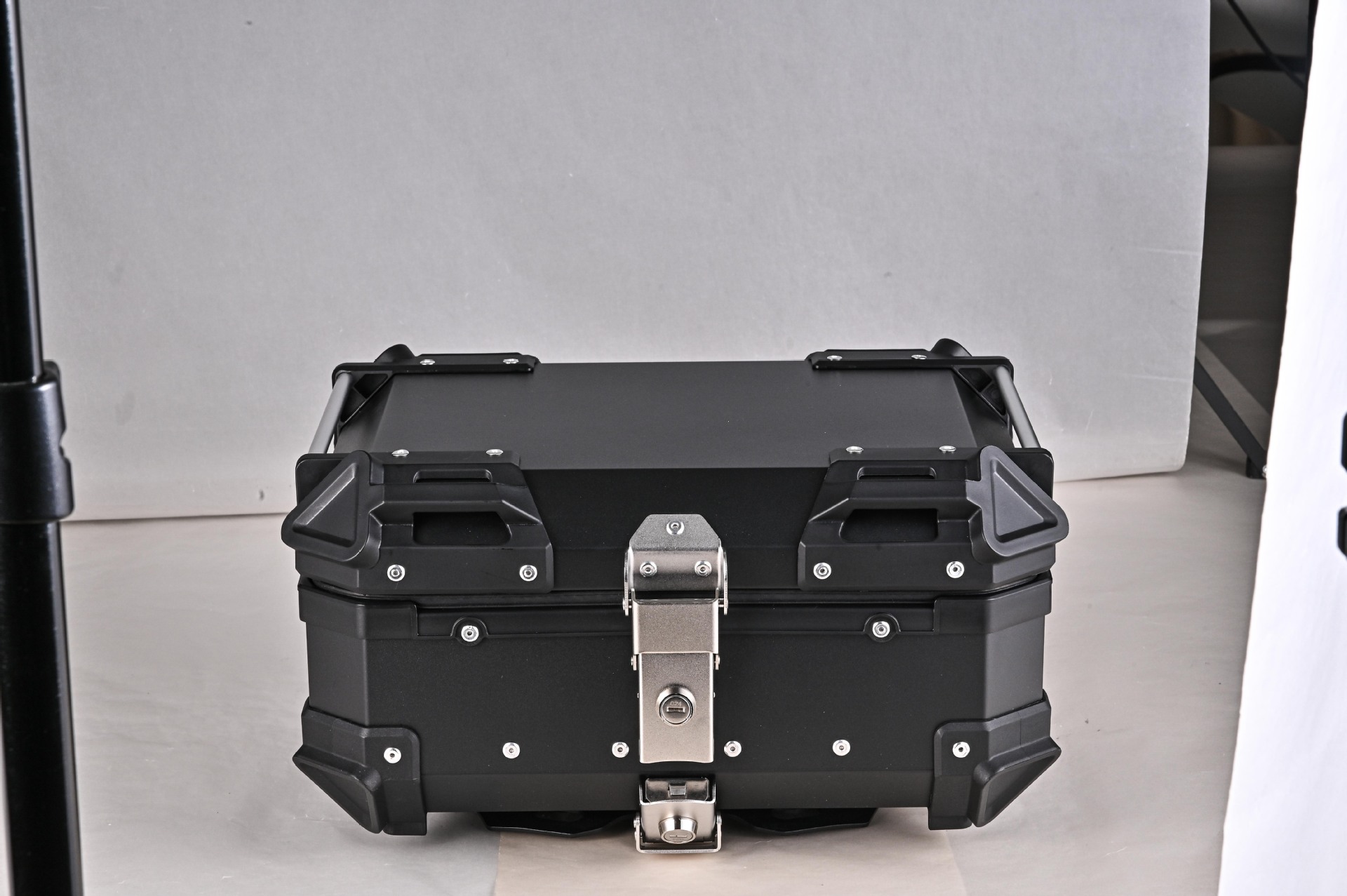 Pequeño fácil de desmontar aleación de aluminio bicicleta de la motocicleta tronco 25L/32L/36L ligero diario cercanías Negro/Plata