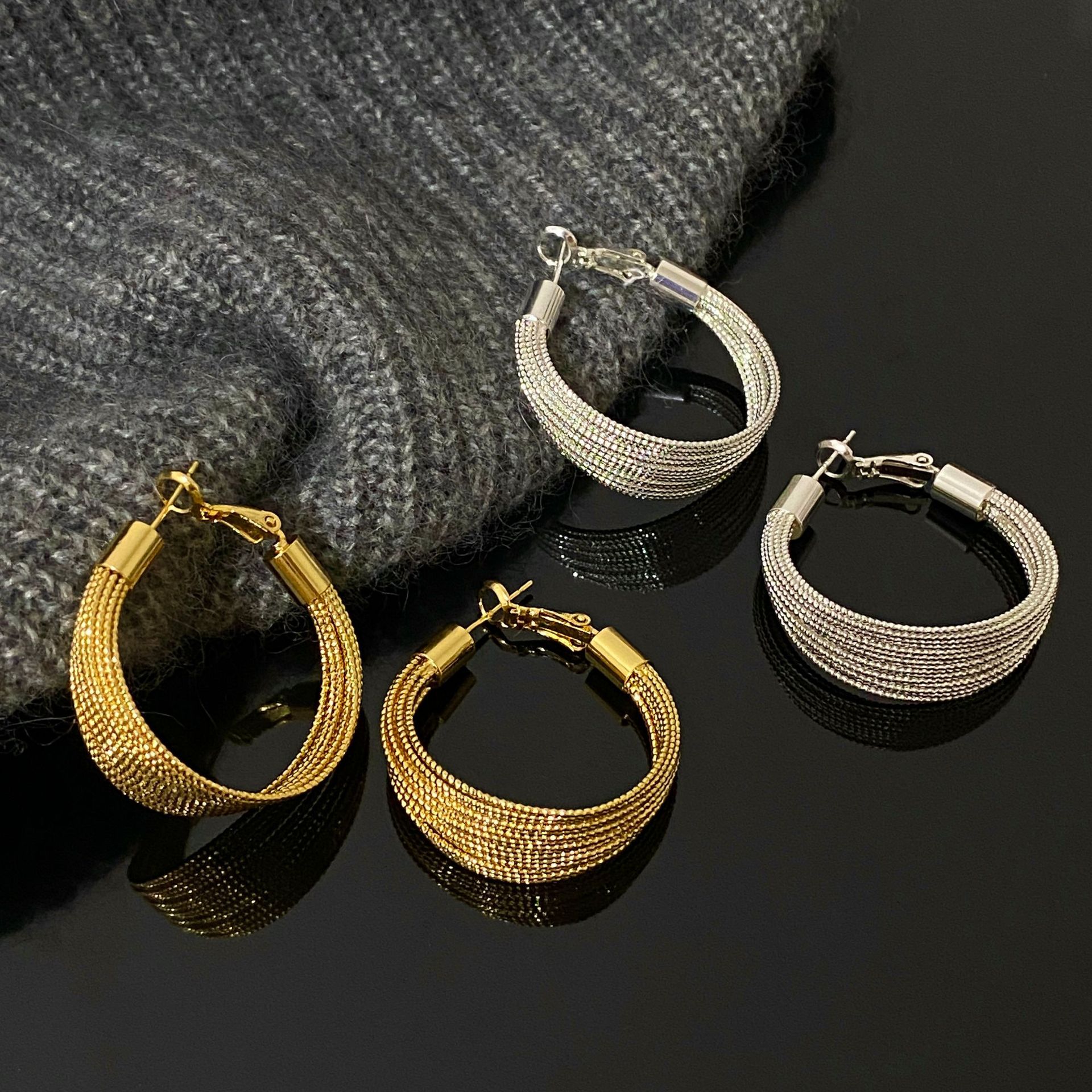 Copper Gold-Plated Exaggerated Hoop Earrings for Women, New High-End Fashion Plain Hoop Earrings