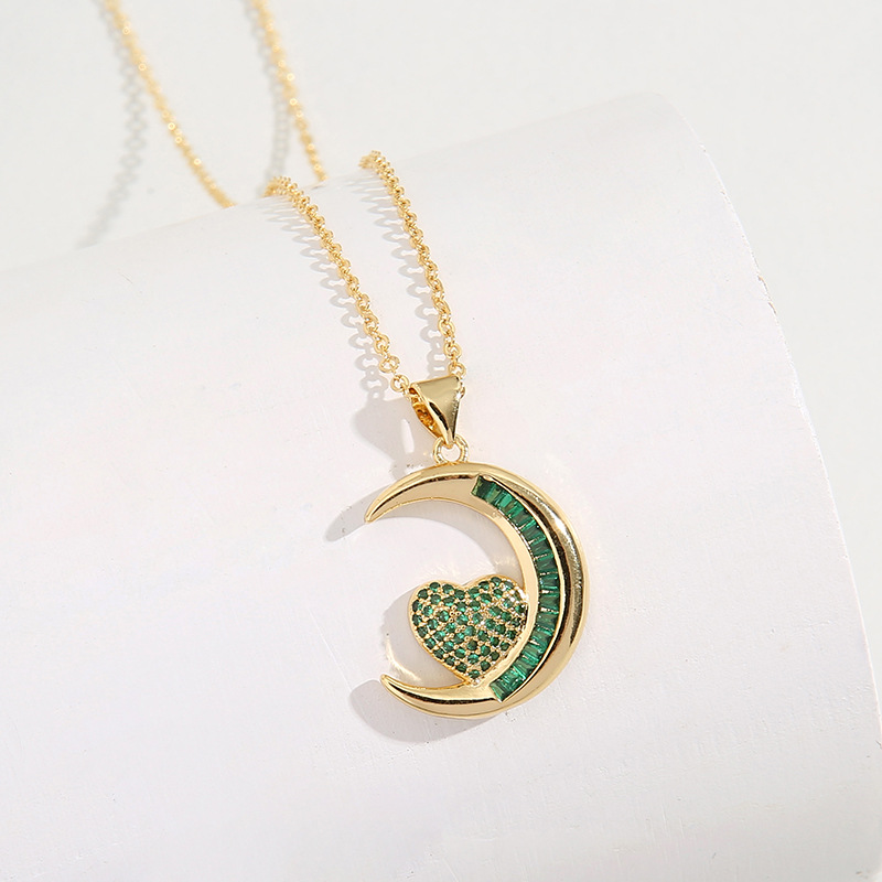 Fashion Moon Heart Shape Copper Plating Inlay Zircon Pendant Necklace 1 Piece