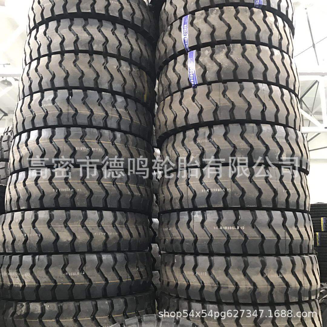 Shuangqian marca 385/95R25 grúa neumático de alambre de acero lleno neumático 1400R25