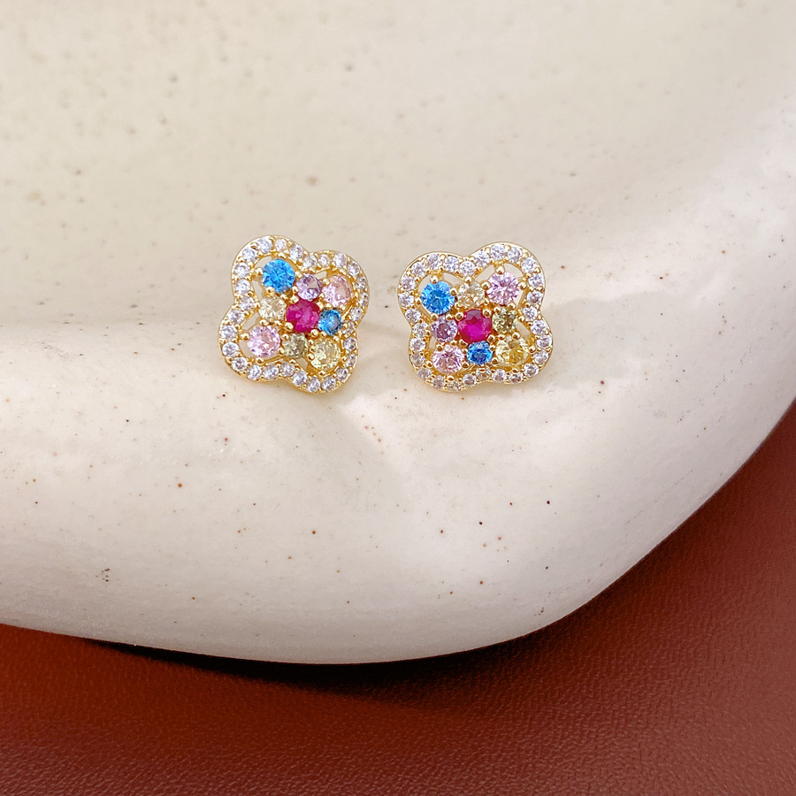 14k oro real chapado agujas de plata zircon flores de hierba afortunada pendientes de color temperamento pendientes de lujo ligero alta sensación pendientes image 7