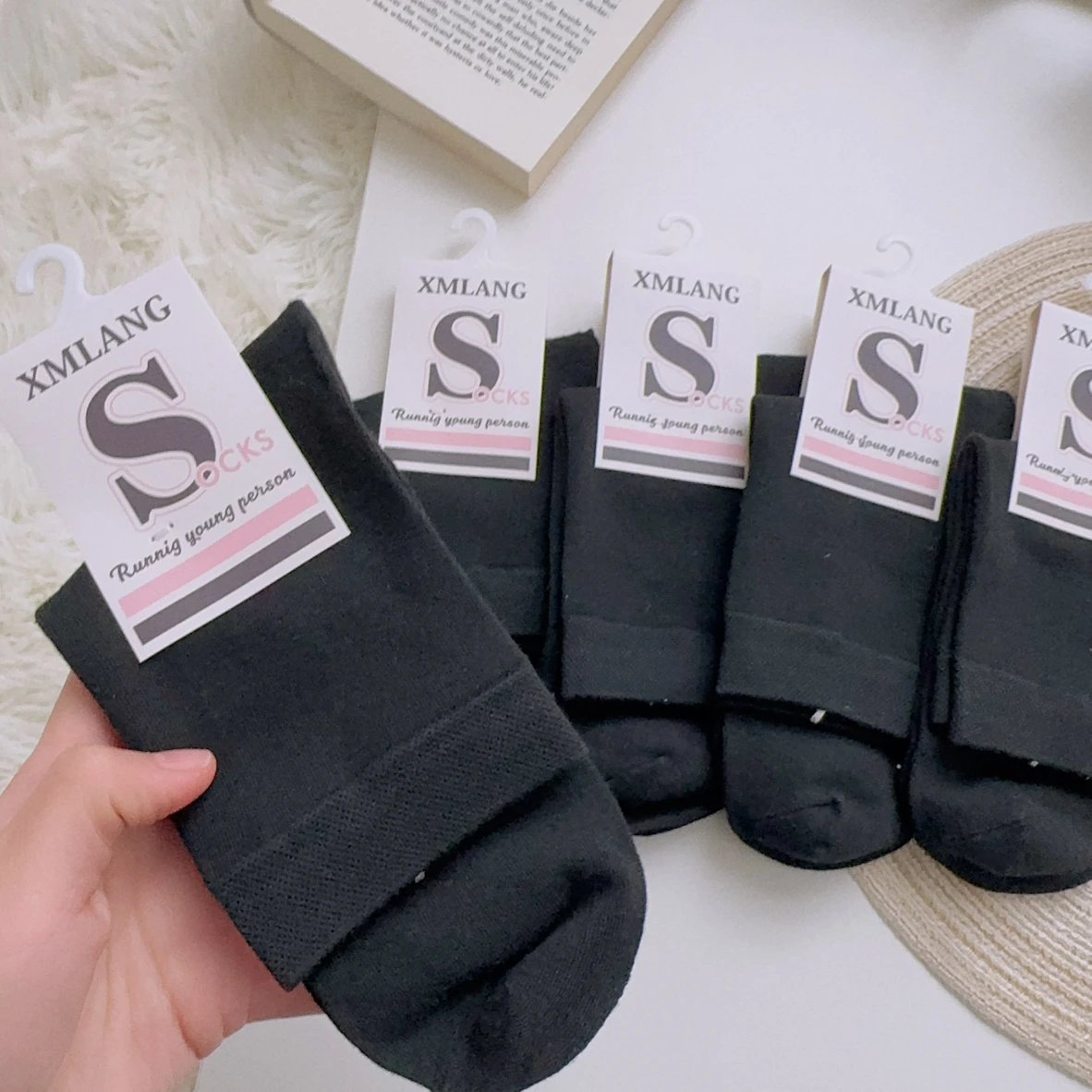 Combed Cotton Large Size Women's Large Foot Socks All Year Round Mid-Length Black Loose Casual Breathable Sweat-Absorbent Cotton Women's Socks