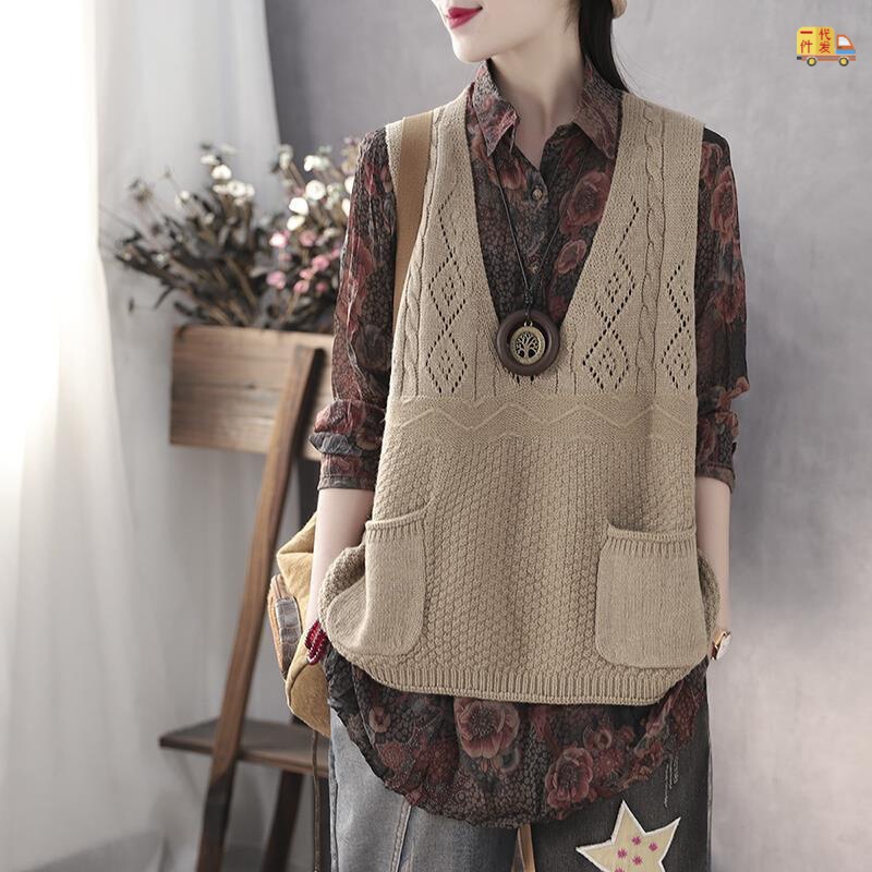 Retro Literary Spring and Autum v-neck Knitwear vest Outwear Women's Preppy Style Pure Color Cut Out Loose vest Retro Literary Spring and Autum v-neck Knitwear vest Outwear Women's Preppy Style Pure Color Cut Out Loose vest