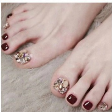 2024 Summer New Toenail Patch Nail Finished Nail Pieces Wearable Fake Toenail Pieces White Removable