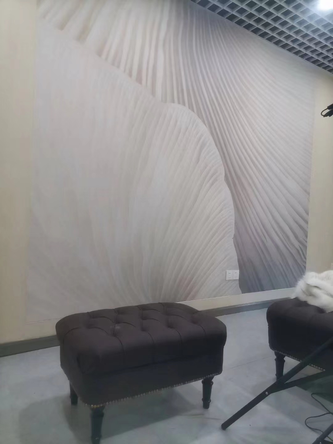 现代简约背景墙扇