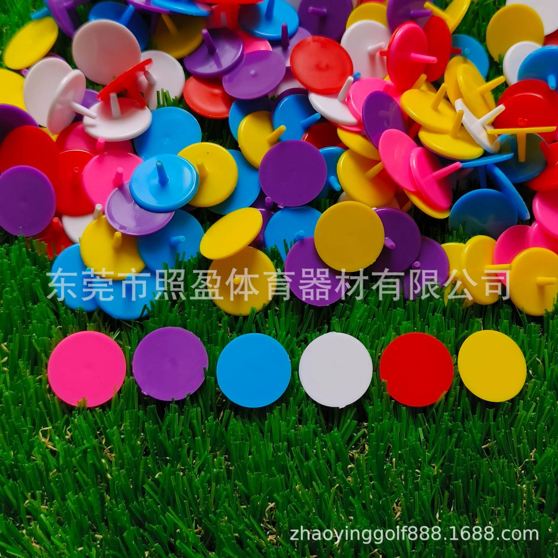 Производитель поставляет маркеры для мячей для гольфа. Пластиковые маркеры для гольфа, маркеры положения мяча, маркер 24 мм.