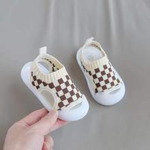 宝宝凉鞋10个月夏季新款软底不鞋子1-3岁男女婴儿鞋防滑学步鞋2