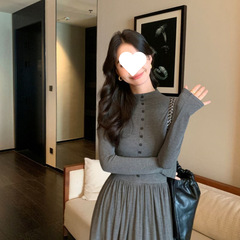 高级显瘦黑色长袖针织连衣裙女春秋韩系收腰修身气质打底裙长裙子