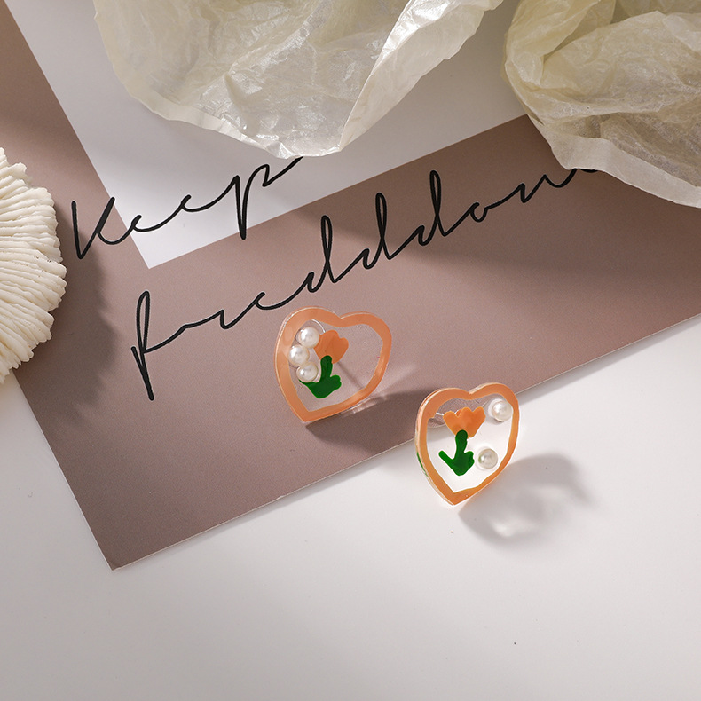 Fashion Heart-shape Peach Pearl Tulip Alloy Earrings Wholesale display picture 2