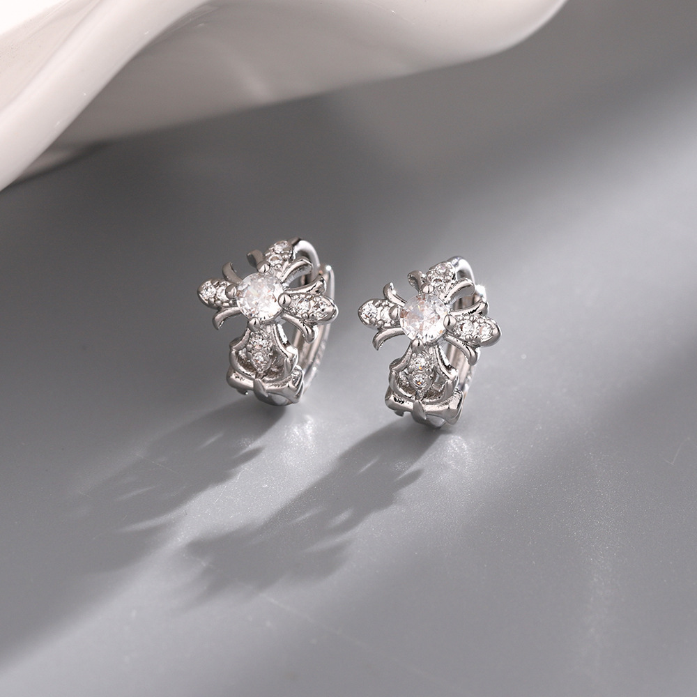 Orecchini a croce fiore iris strass stile vintage unisex_voghion.com
