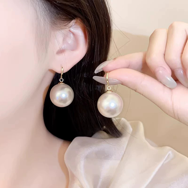 925 aguja de plata estilo de Hong Kong retro pendientes de metal pendientes de anillo liso geométrico de alto grado de las mujeres pendientes exagerados del viajero del todo-fósforo