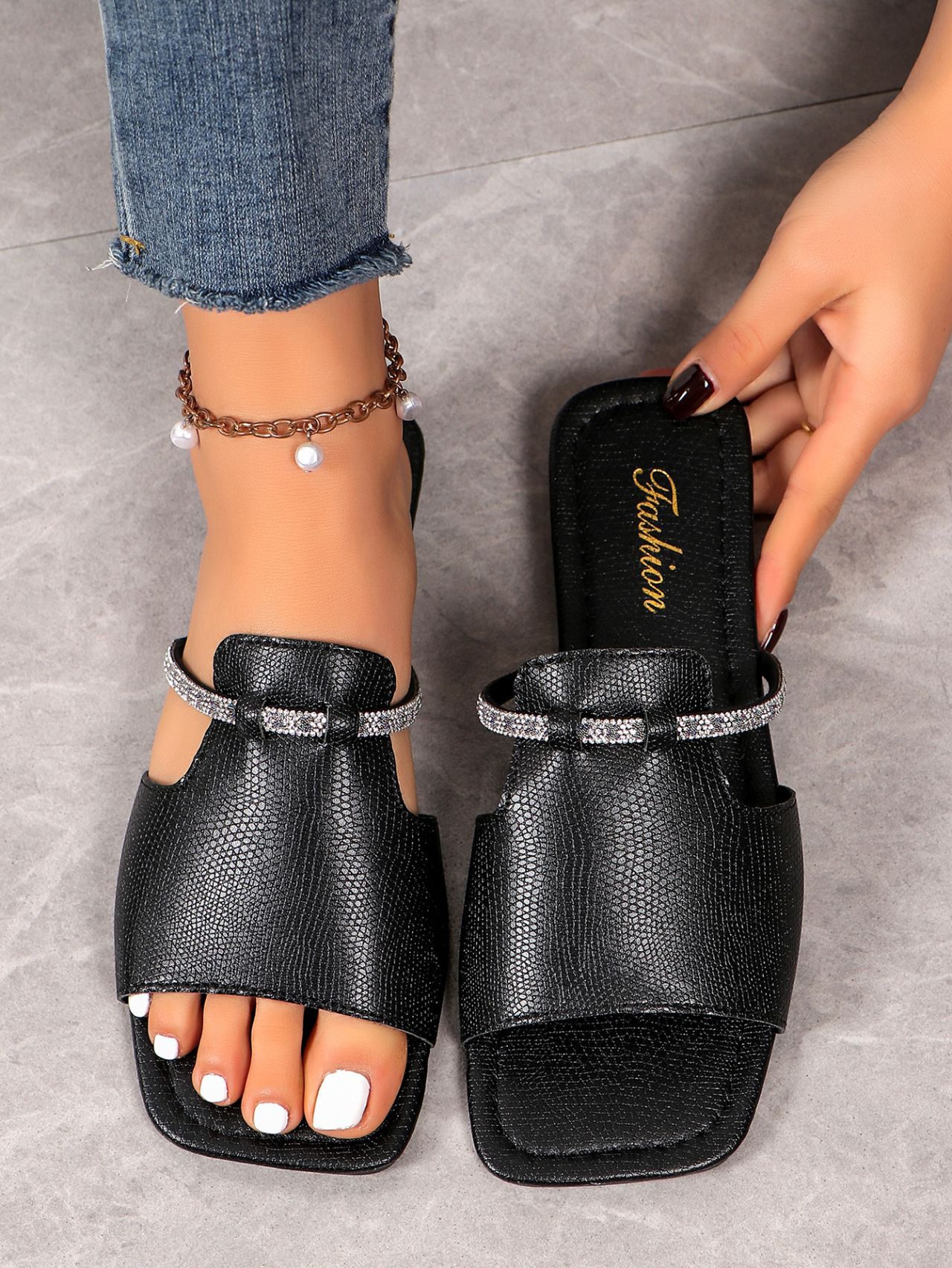 Foreign Trade Style Large Size Versatile Flat Women's Shoes, European And American Cross-border Slippers For Women,_voghion.com