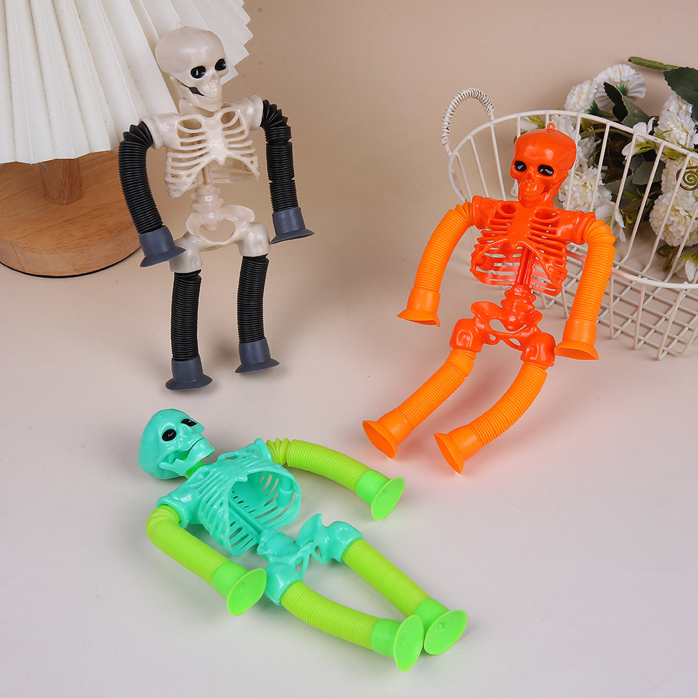 Halloween Skull Man Ventosa Tubo telescópico Alien Variedad de formas Tubo de estiramiento Juguete de descompresión de rompecabezas interactivo
